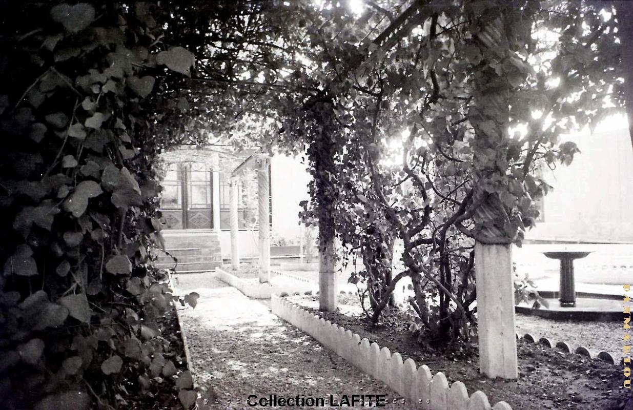 CN bb- 06- Palais du Dey- Collection Lafite.JPG